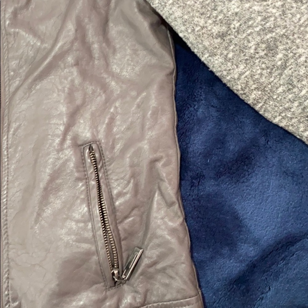 Jacket - Picture 2 of 2